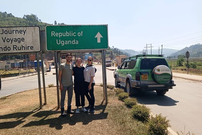 3 Day Uganda Gorilla Trekking and Batwa Pygmies Experience - Day one: the Equator stop and the long road to Bwindi