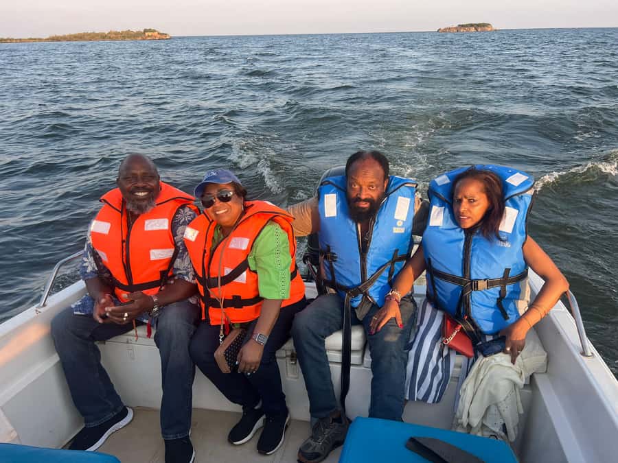 Entebbe: Equatar Line Tour & Victoria Lake Sunset Boat Ride - Practical tips for a smoother trip