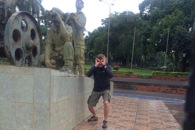 Entebbe Walking Tour (3 Hours) with Zoo and Botanical Gardens Options - Physical demands and practical planning