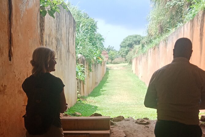 Inside Kampala Walking Tour (Female Guided) - Inside the SSDM Shree Sanatan Dharma Mandal Temple