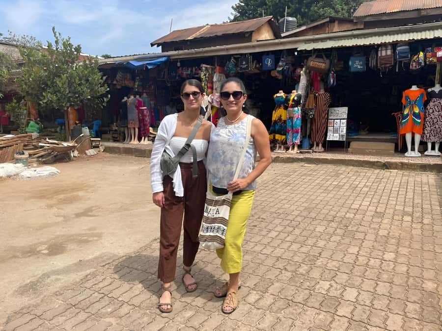 Kampala: City Guided walking sightseeing Tour - Starting with Kampala’s working city, not a postcard