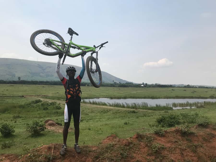 Kampala: Lake Victoria Island Cycling Tour - Choosing a pace for the 20-kilometer ride