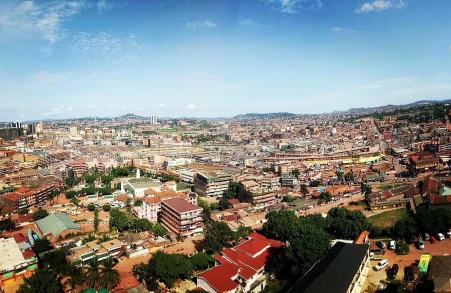 Kampala: Luxury City Tour with Hotel Pickup and Drop-Off - Bahá’i Temple and the Monday problem