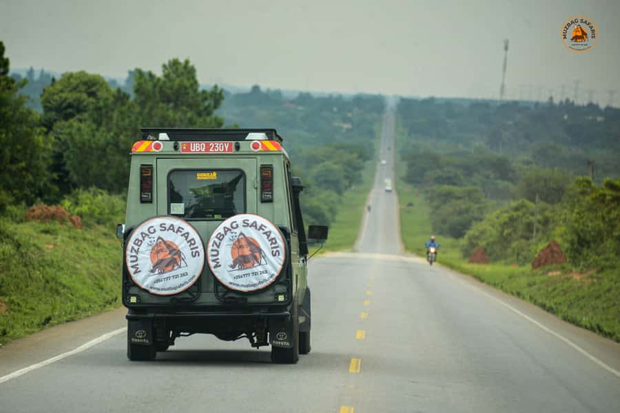 The Big5 3 Days Wildlife Adventure Experience in Uganda. - Cruising the Victoria Nile toward the falls