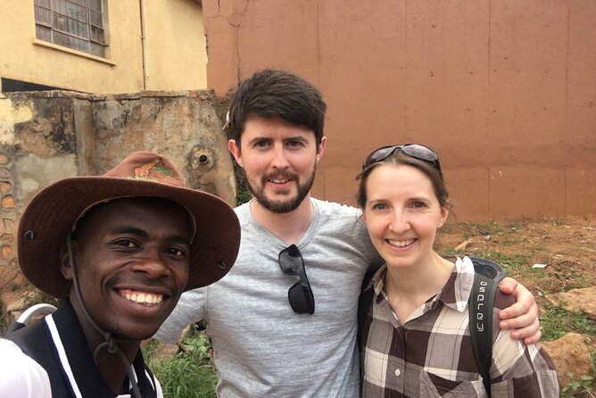 Tombs, King’s palace & Gaddafi mosque walk (Airpals Safaris tour) - What the $26 price really covers